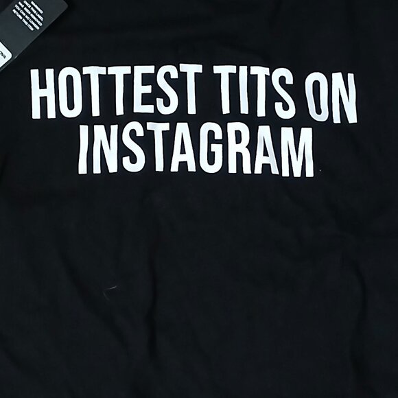 Woman's crop top - Picture 2 of 8